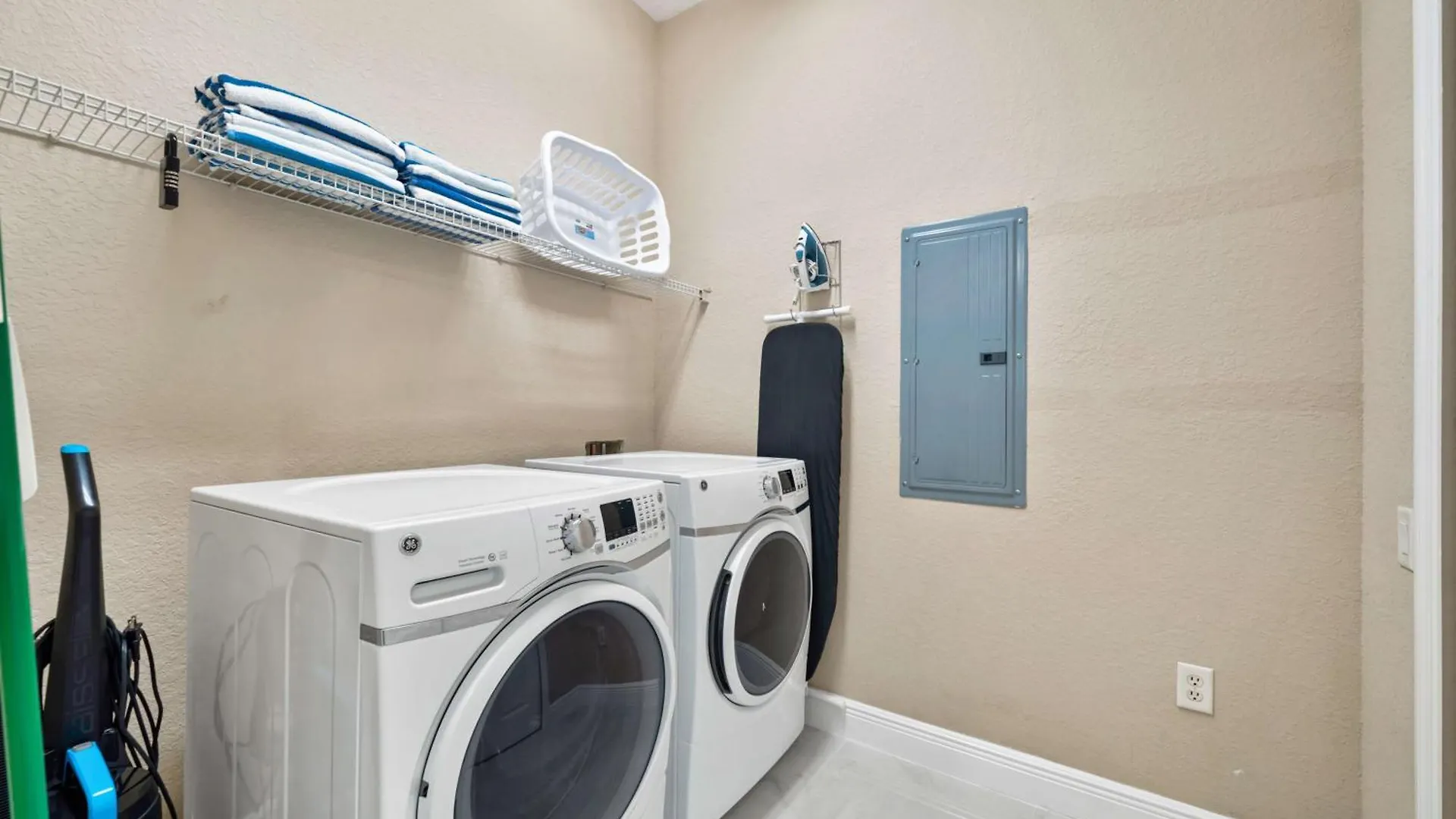 4804 Cayview Avenue 401 Apartment Orlando
