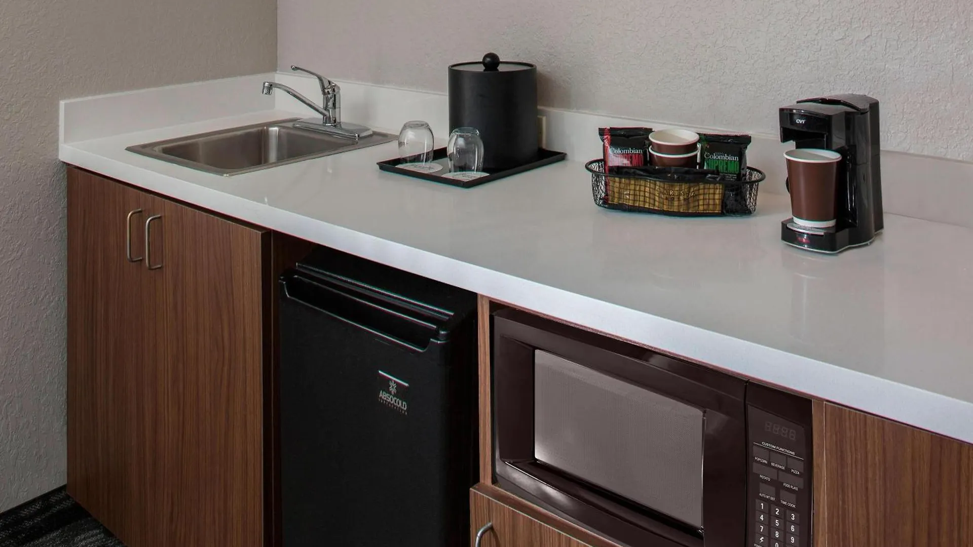 Courtyard By Marriott Orlando In The Marriott Village 3*