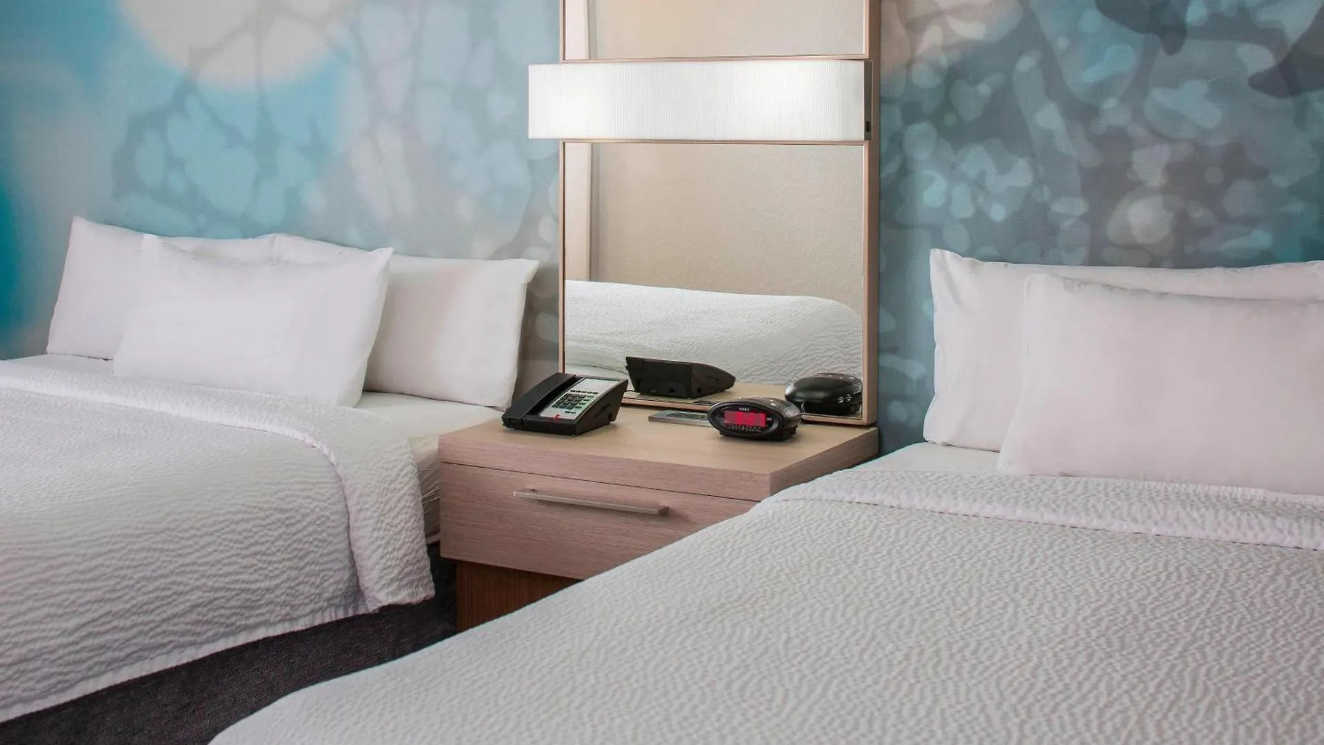 Courtyard By Marriott Orlando In The Marriott Village Hotel 3*