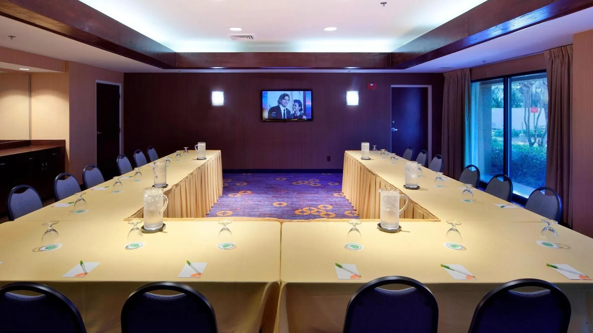 Courtyard By Marriott Orlando East/ucf Area 3*