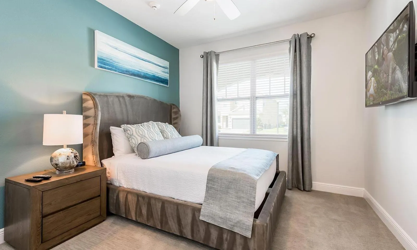 Contemporary 8 Bdrm With Putting At Encore *
