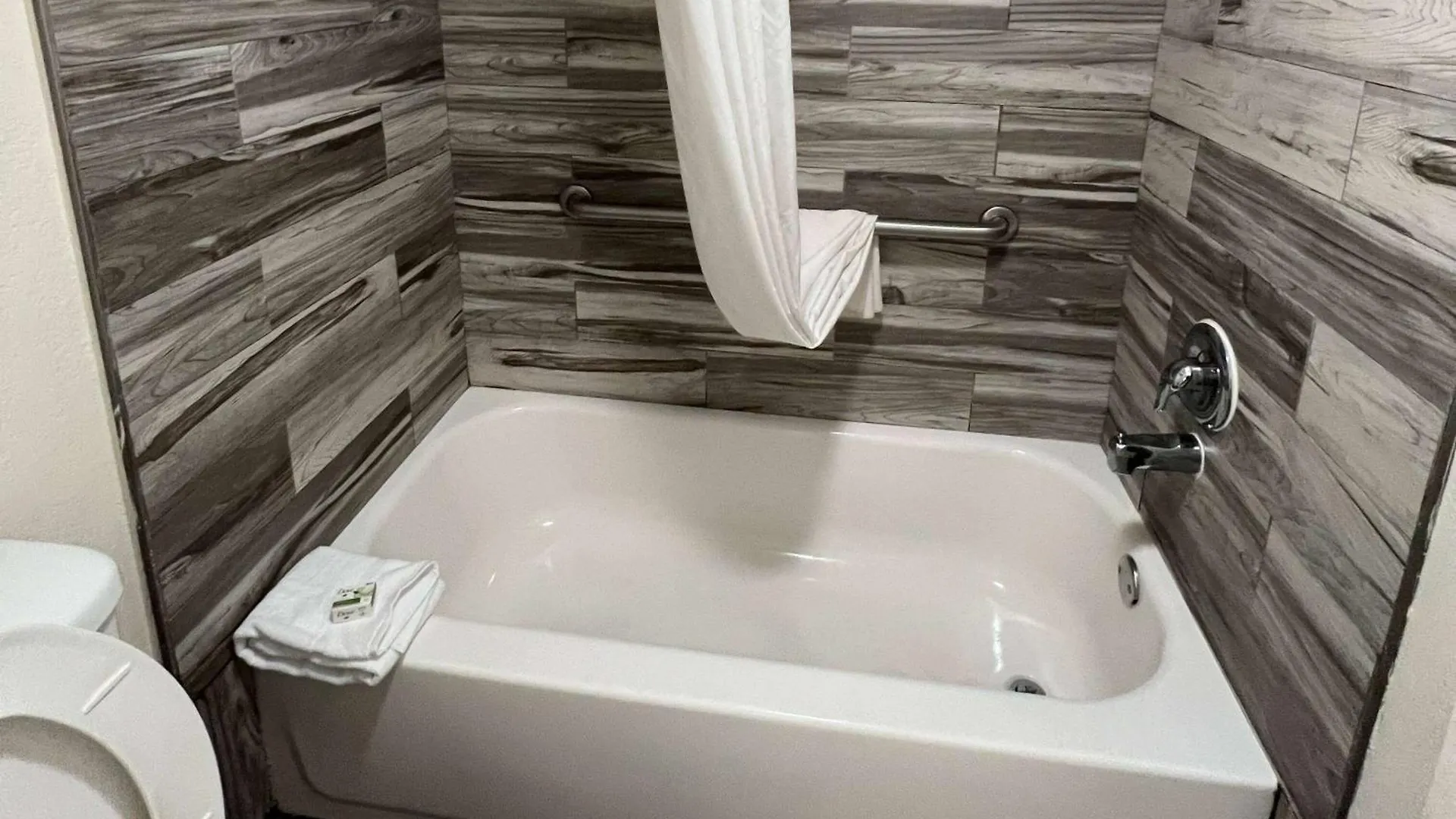 Baymont By Wyndham Downtown 2*