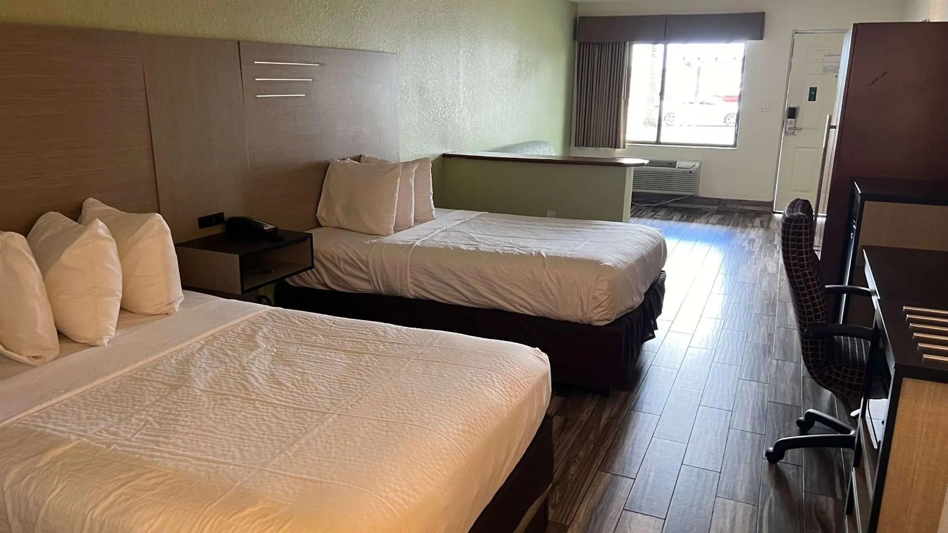Ξενοδοχείο Baymont By Wyndham Downtown 2*