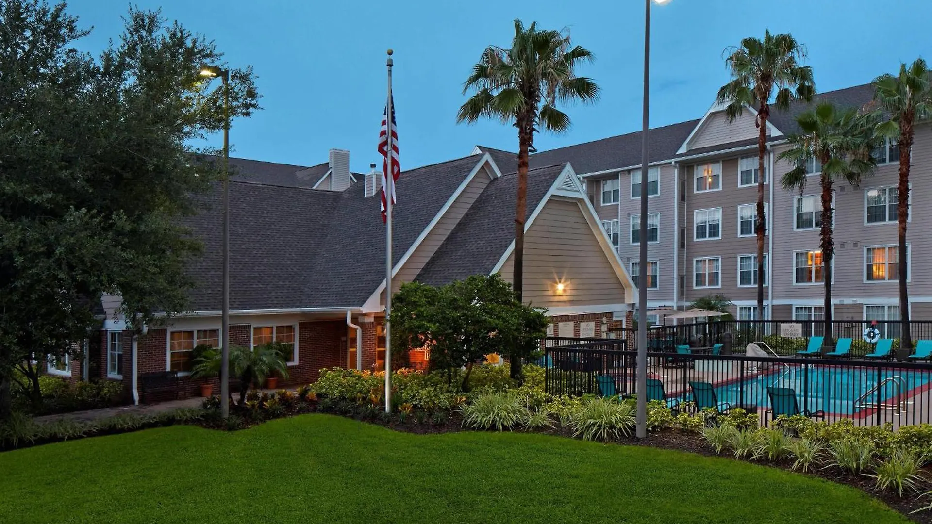 By Marriott Orlando East/ucf Area