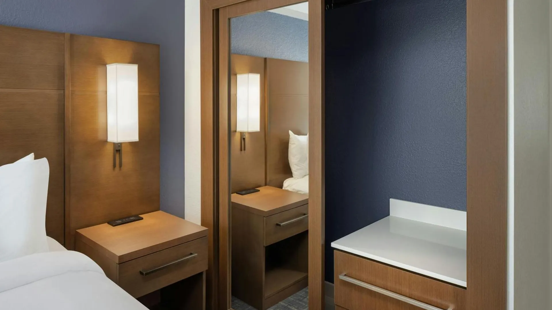 By Marriott Orlando East/ucf Area Hotel 3*