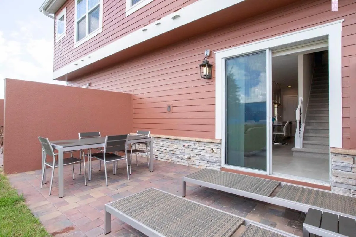 Gorgeous 4 Bedroom Family Friendly Close To 7573 Holiday home *