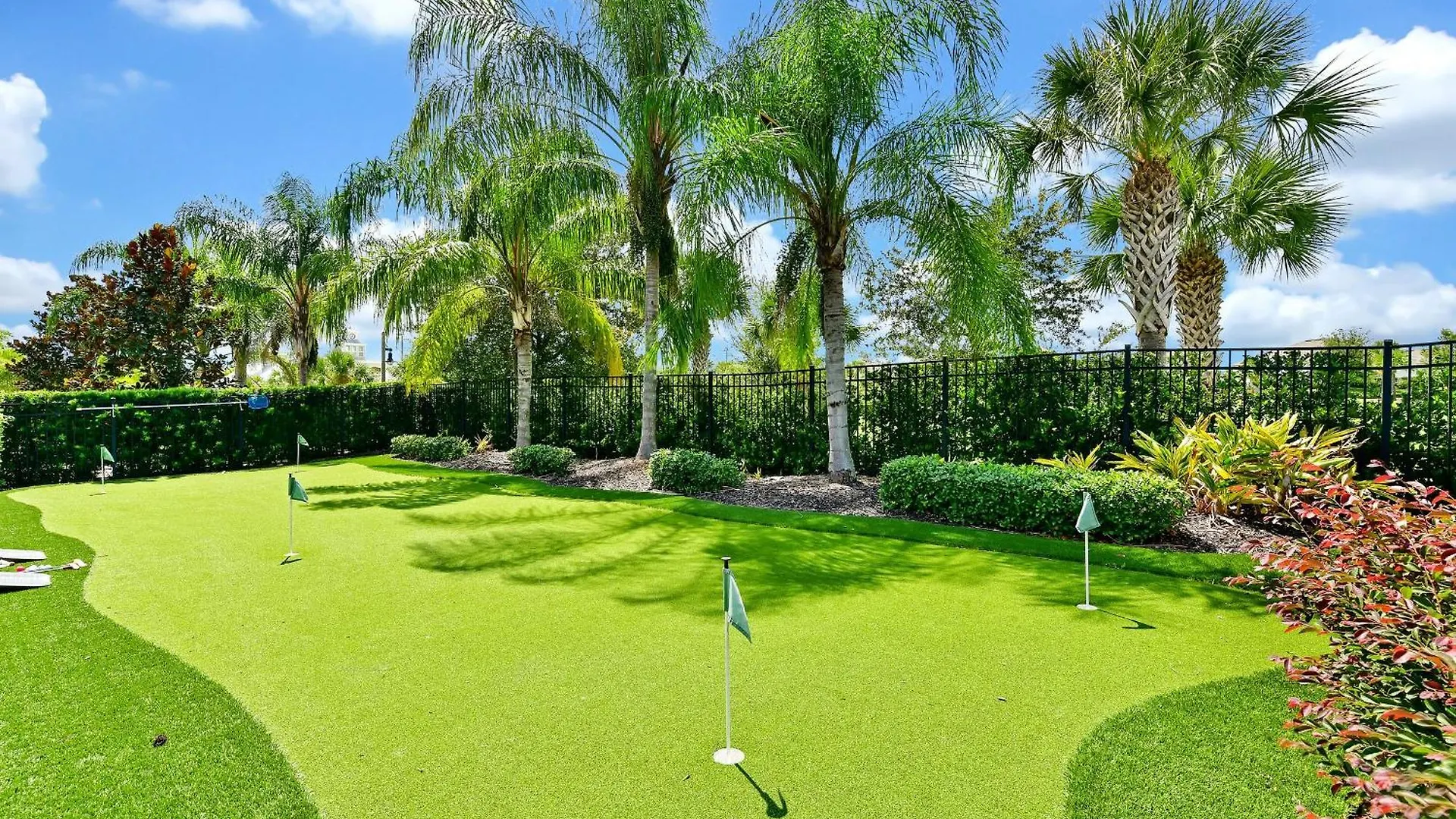Luxury By Rentyl Near With Private Pool, Themed & Amenities- 260c Holiday home