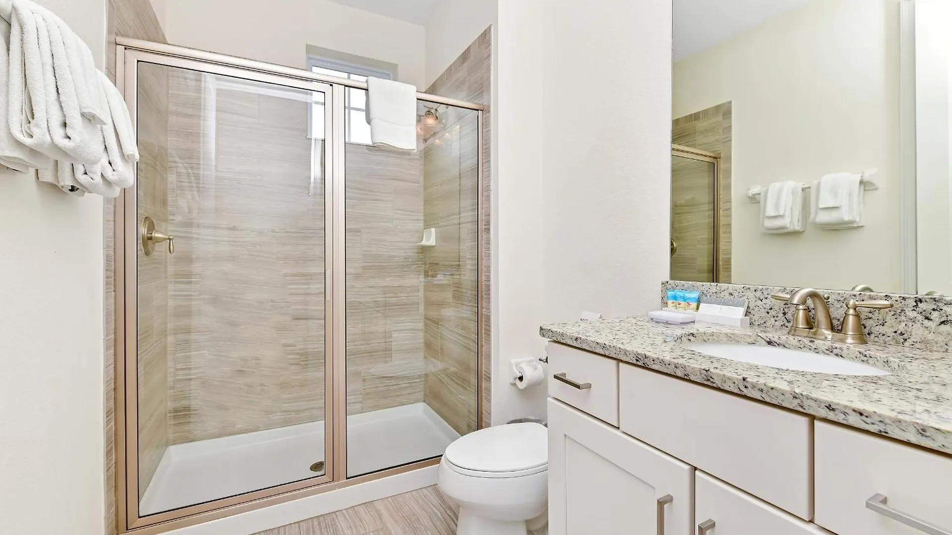 Holiday home Luxury By Rentyl Near With Private Pool, Themed & Amenities- 260c *