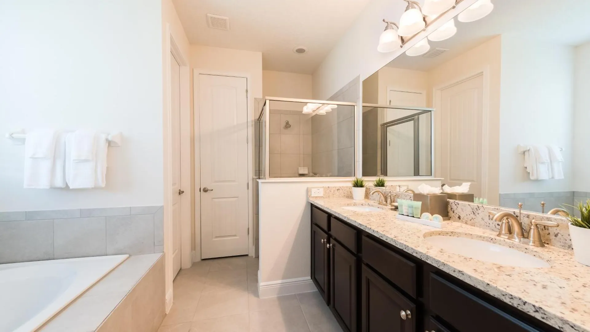 Fabulous By Rentyl Near With Private Pool, Movie Room, Themed & Amenities At Encore - 360b Vila *