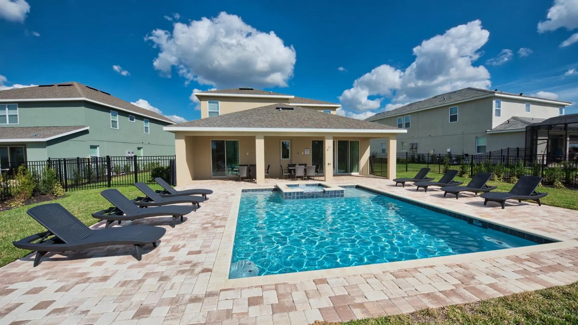 Fabulous By Rentyl Near With Private Pool, Movie Room, Themed & Amenities At Encore - 360b
