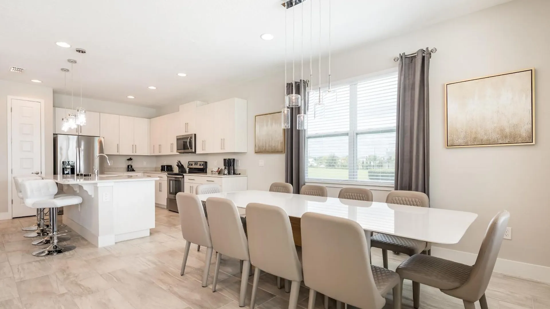 Beautiful Near By Rentyl With Private Pool, Themed Rooms, Pool Table & Amenities - 140b Orlando