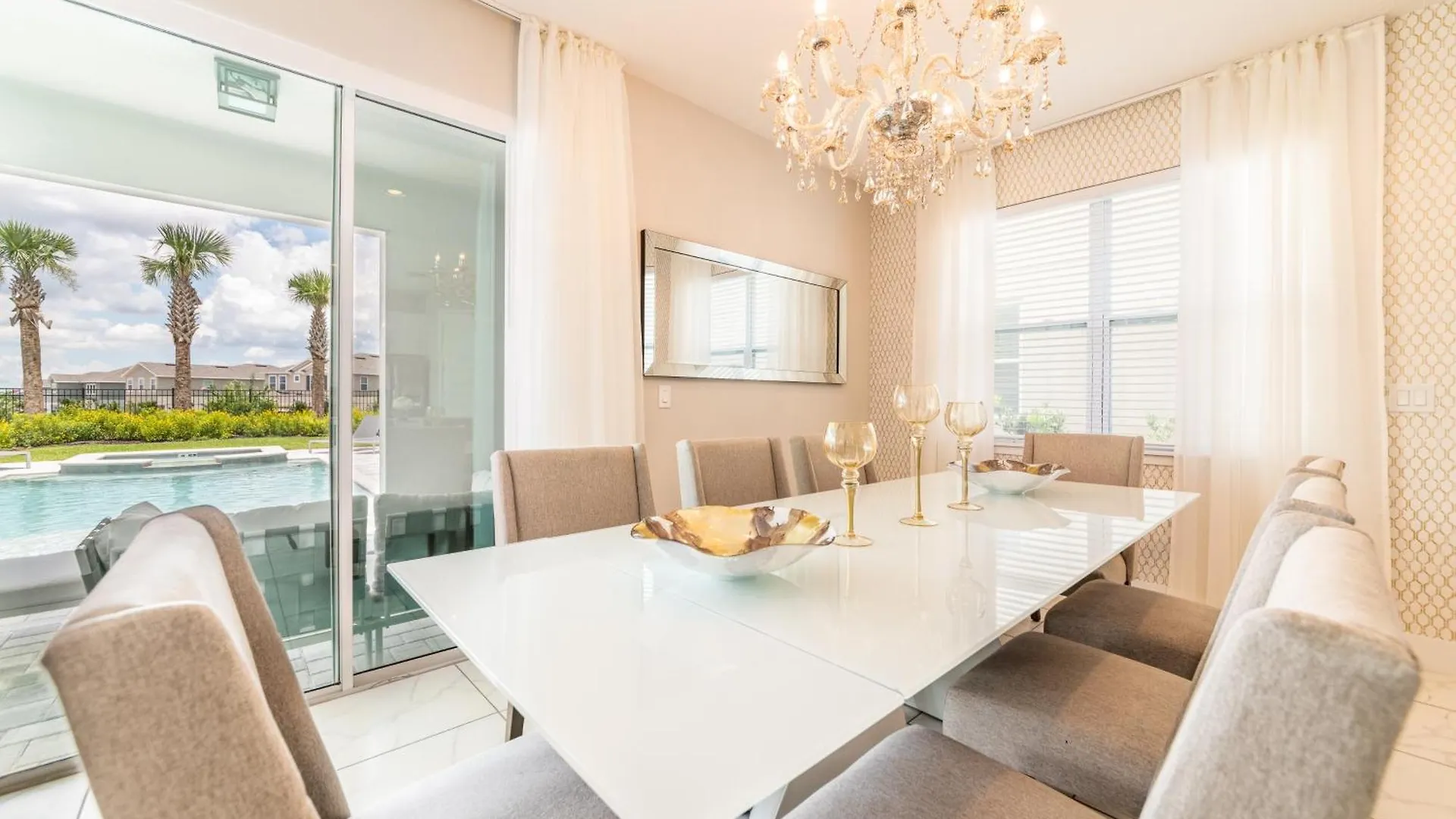 Luxury With Themed & Air Hockey Near By Rentyl - 7699g Holiday home *