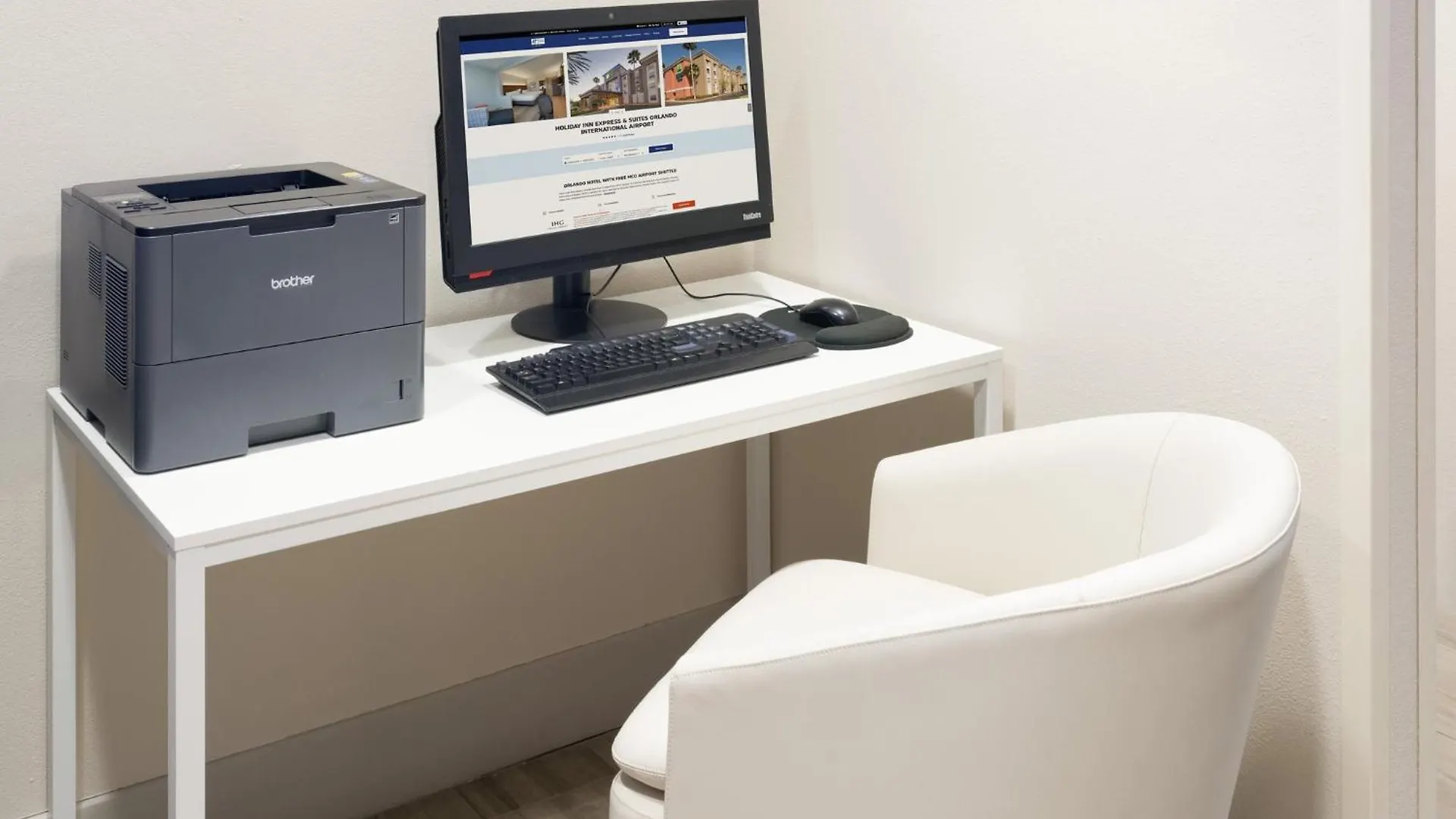 Express & International Airport By Ihg