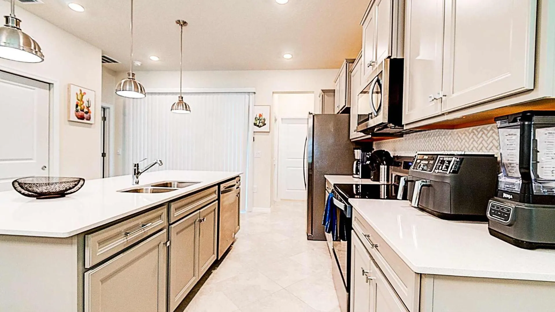 15976 Spacious & Charming Family Getaway