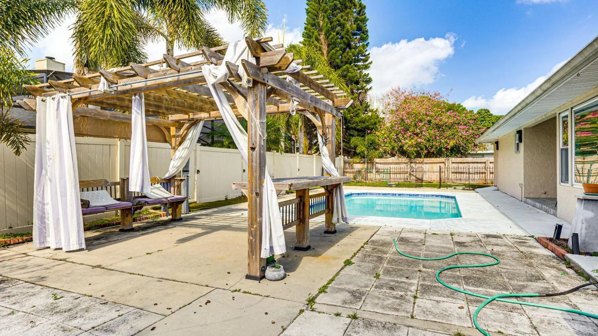 Vacation With Private Pool And Backyard * Orlando
