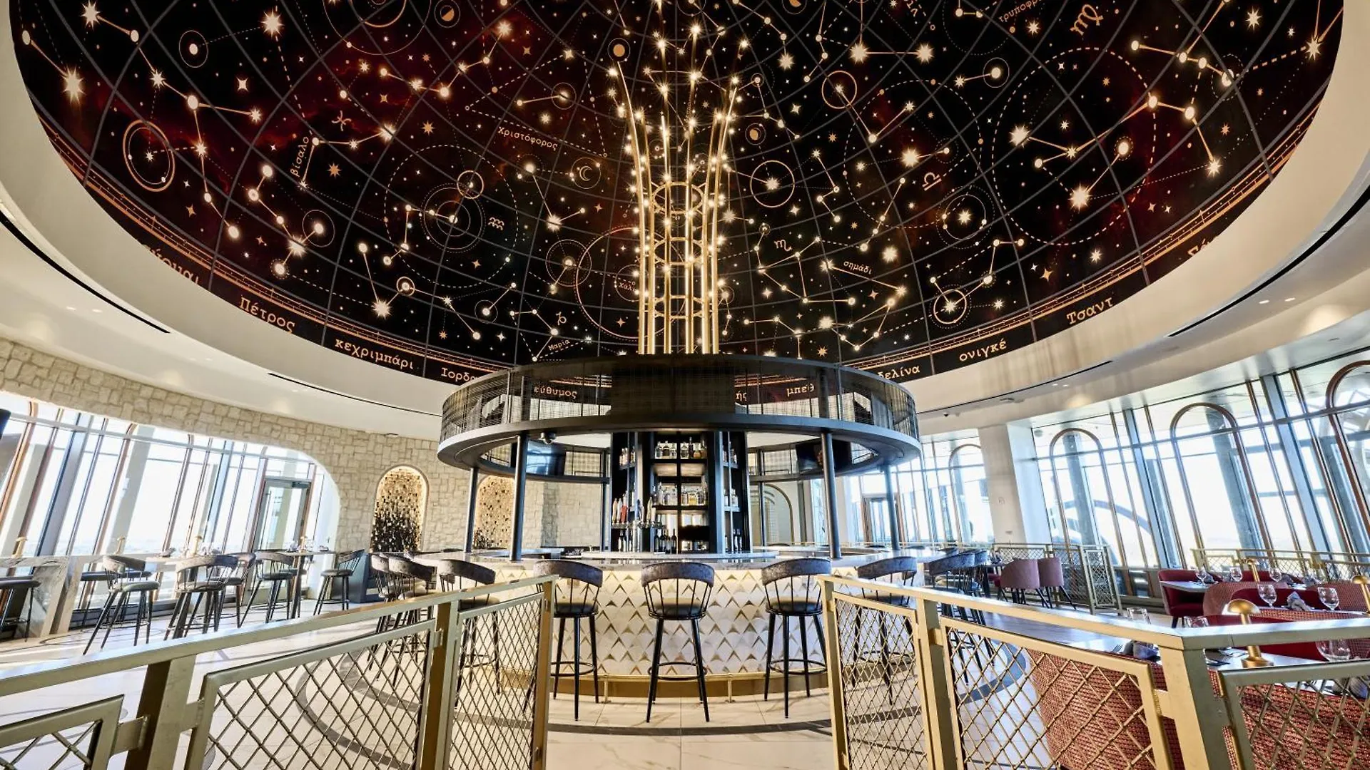 Universal's Helios Grand Hotel, A Loews Üdülőközpont 4*