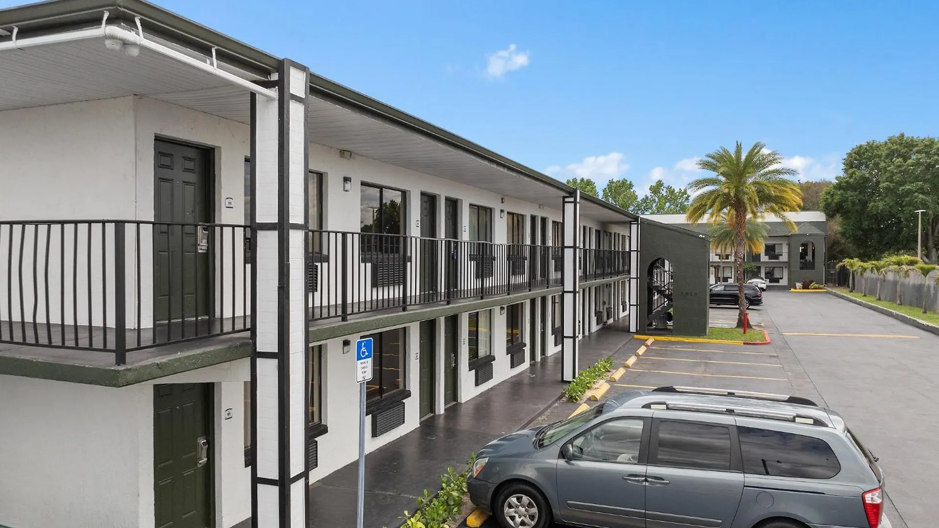 Baymont By Wyndham Downtown 2*