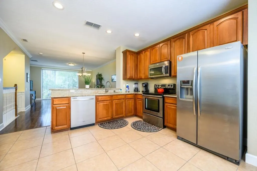 New Modern Townhome, Near The Parks - 4030 Orlando