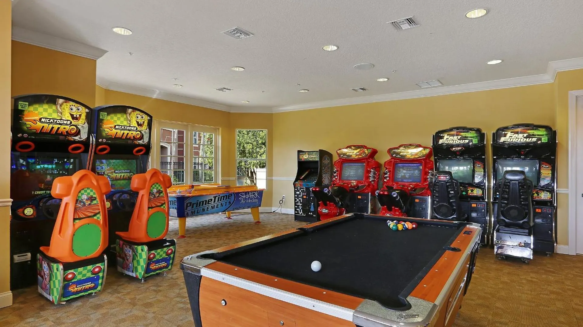 New Modern Townhome, Near The Parks - 4030 Semesterbostad Orlando