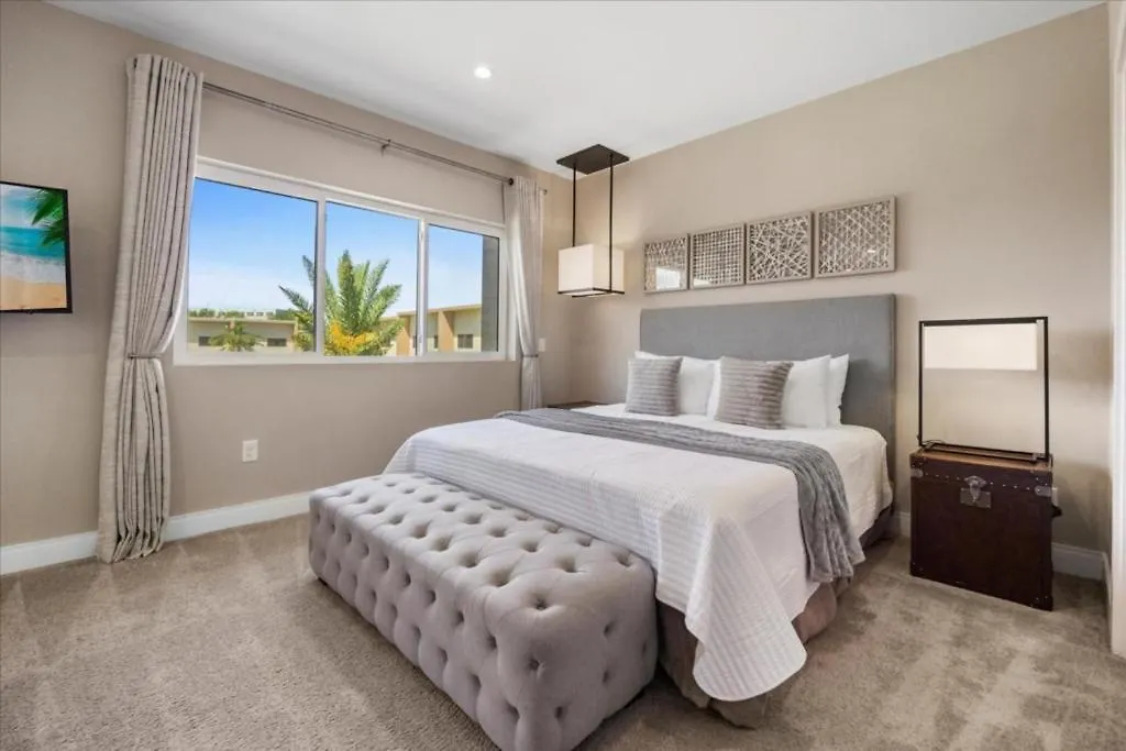 4 Bedrooms - 4,5 Bathrooms- Magic Village 7566bd Holiday home *