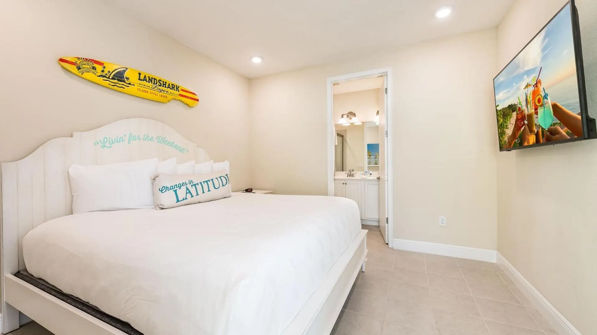 Holiday home Livin For The Weekend Near With Margaritaville Island H2o Access - 8021ff