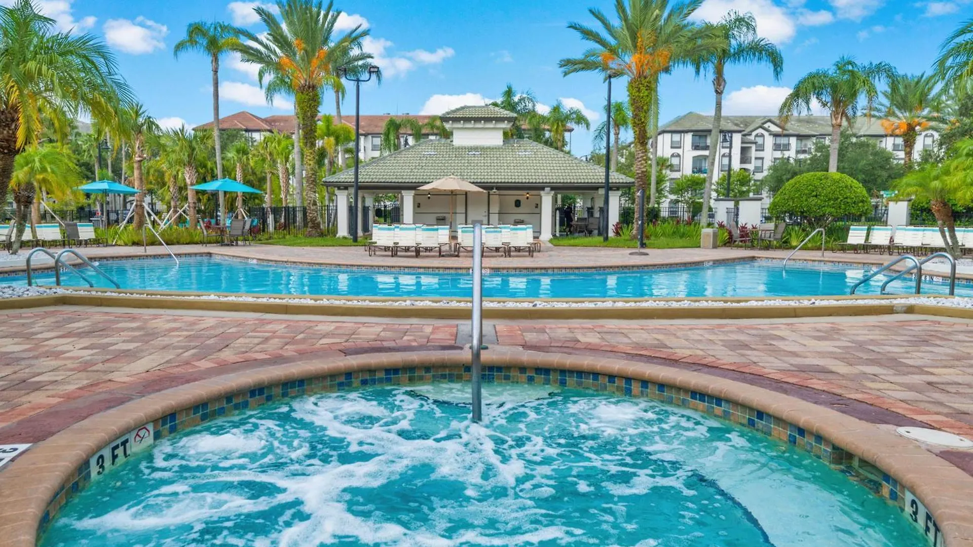 Beautiful Modern Vista Cay Condo, Near Parks-3025 * Orlando