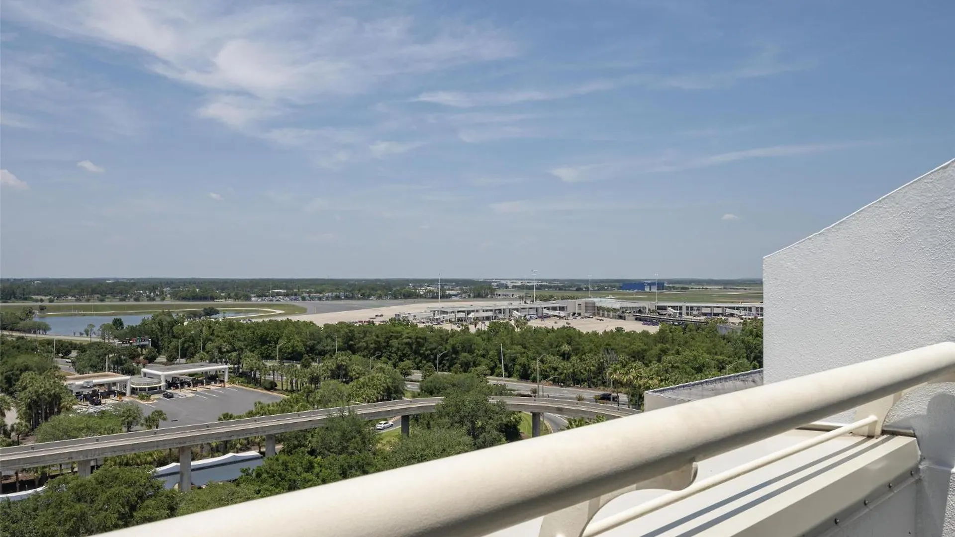 Hyatt Regency International Airport Отель