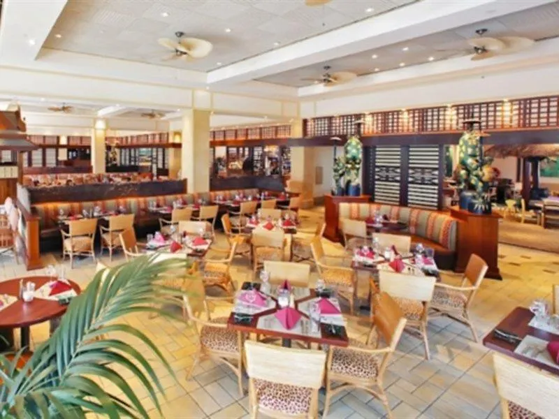 Resort Universal's Loews Royal Pacific