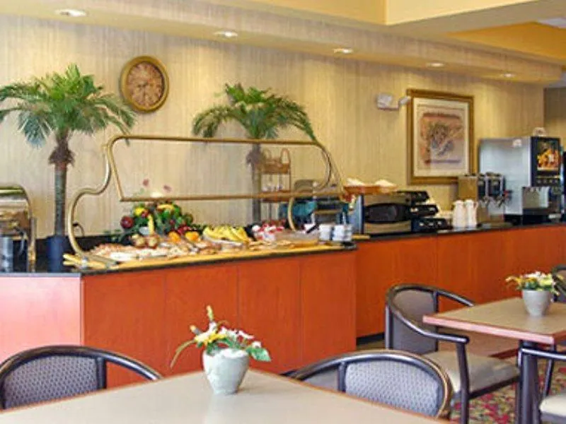 Hotell Wingate By Wyndham - International Airport- Free Hot Breakfast