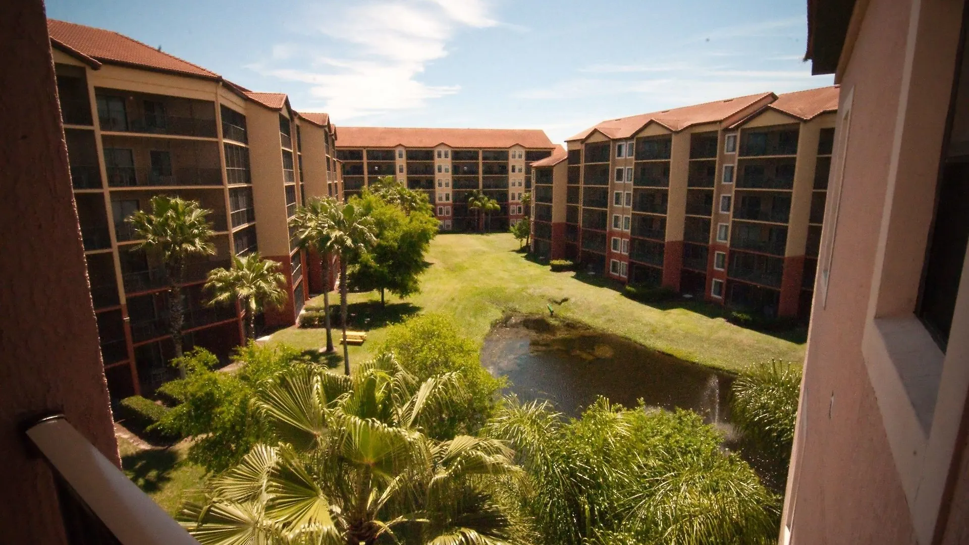 אתר נופש Westgate Lakes And 4*