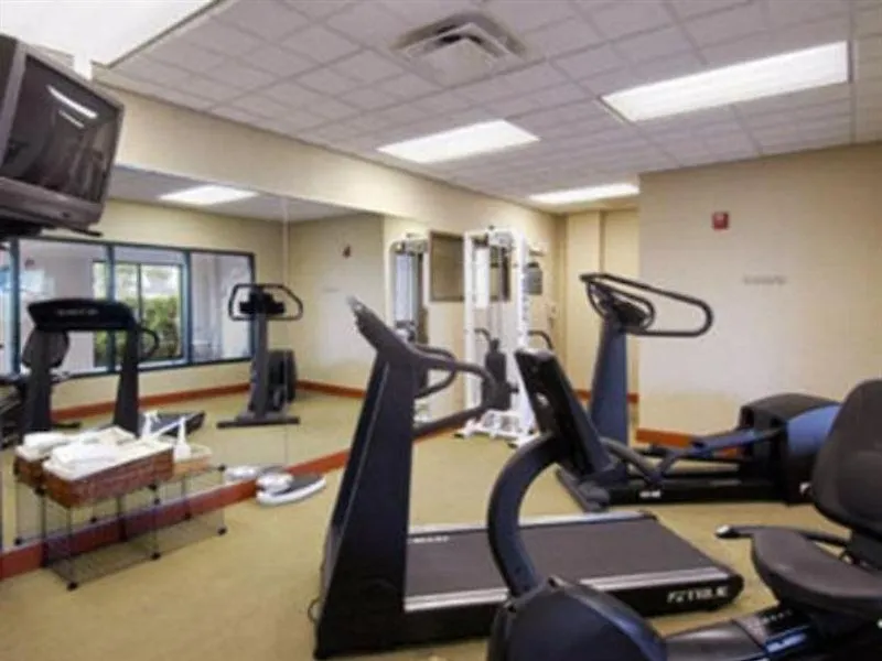 Wingate By Wyndham - International Airport- Free Hot Breakfast 3*