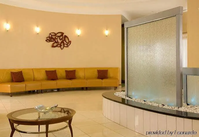 Springhill Airport Hotel 3*