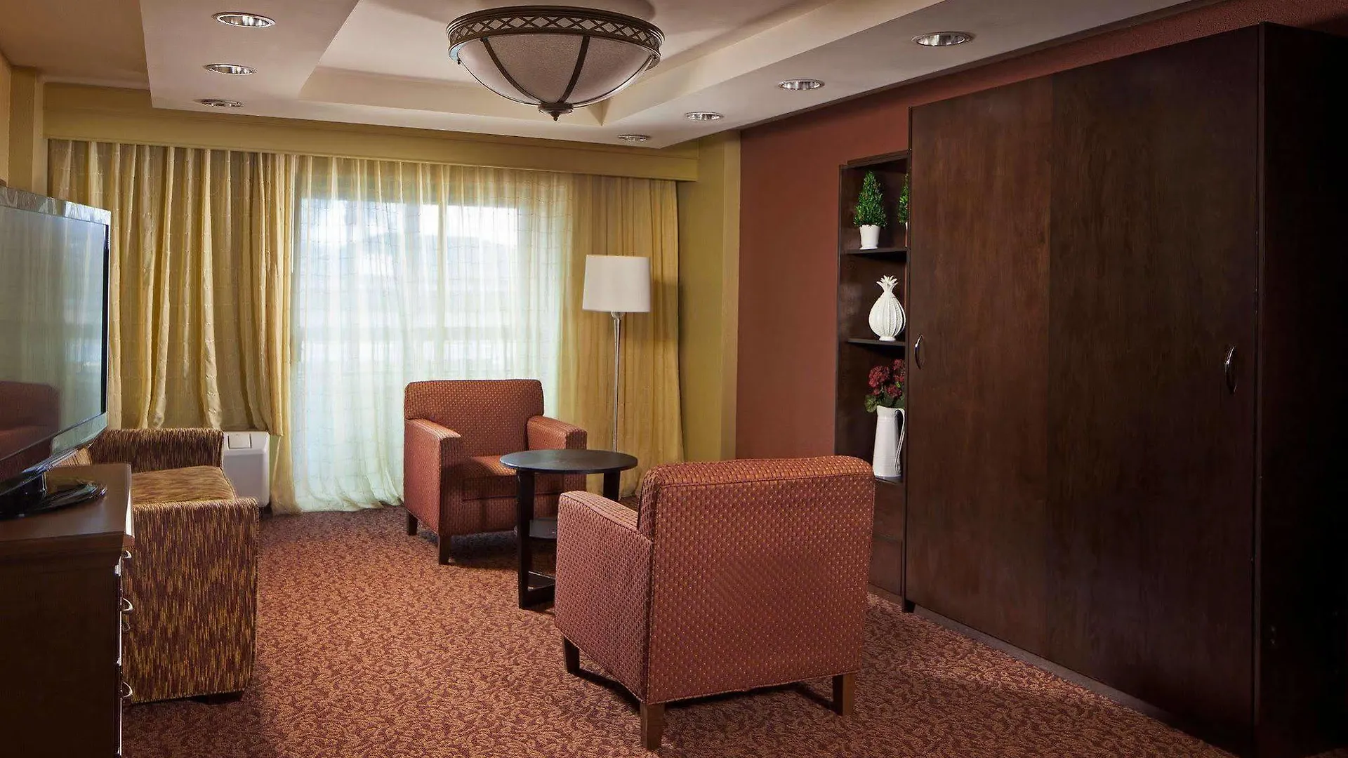 Courtyard By Marriott Orlando In The Marriott Village Lake Buena Vista