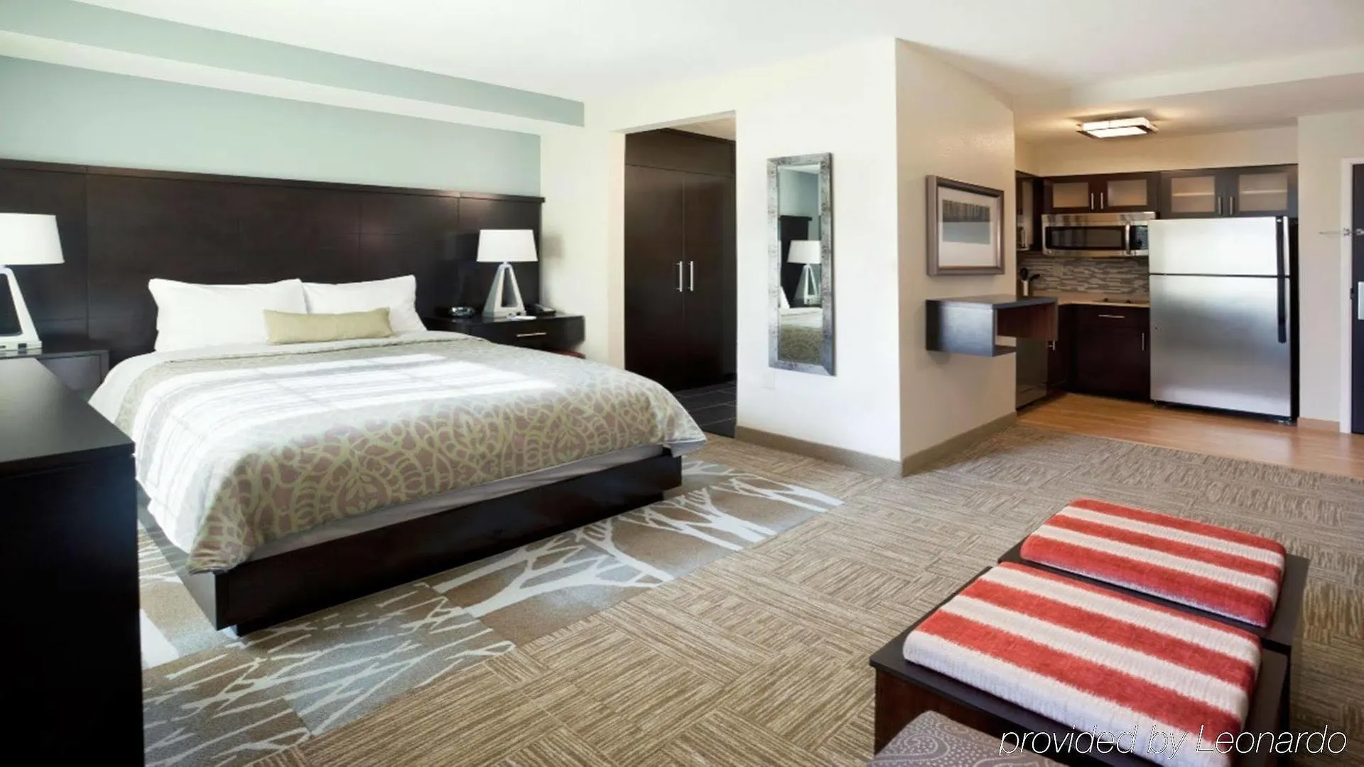 Staybridge Orlando At Seaworld By Ihg - Free Parking & Shuttle To Seaworld Parks 3* Williamsburg