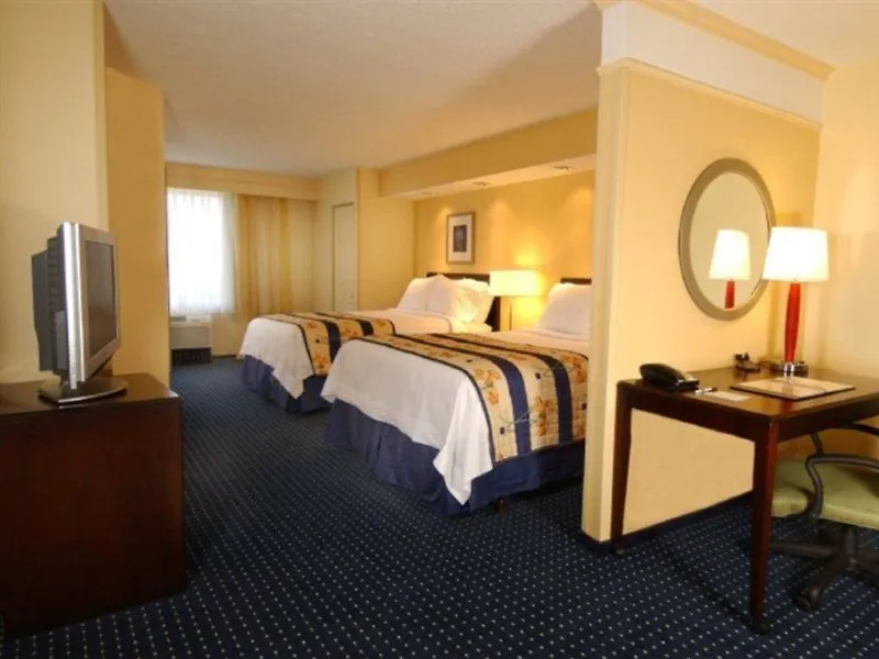 Hotel Springhill Airport