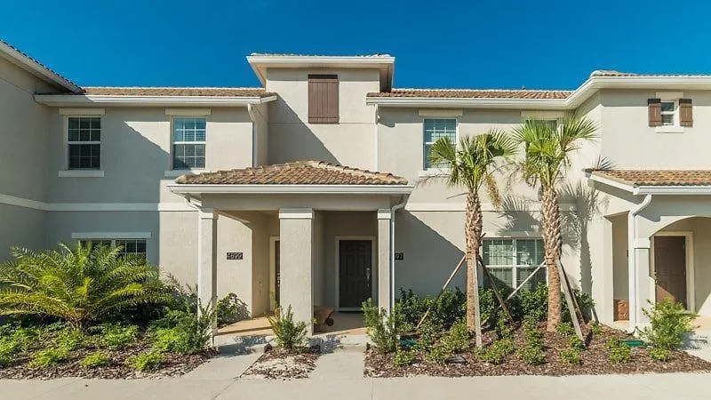 Stunning Storey 4 Bed 3 Bath Townhome With Splash Pool Orlando