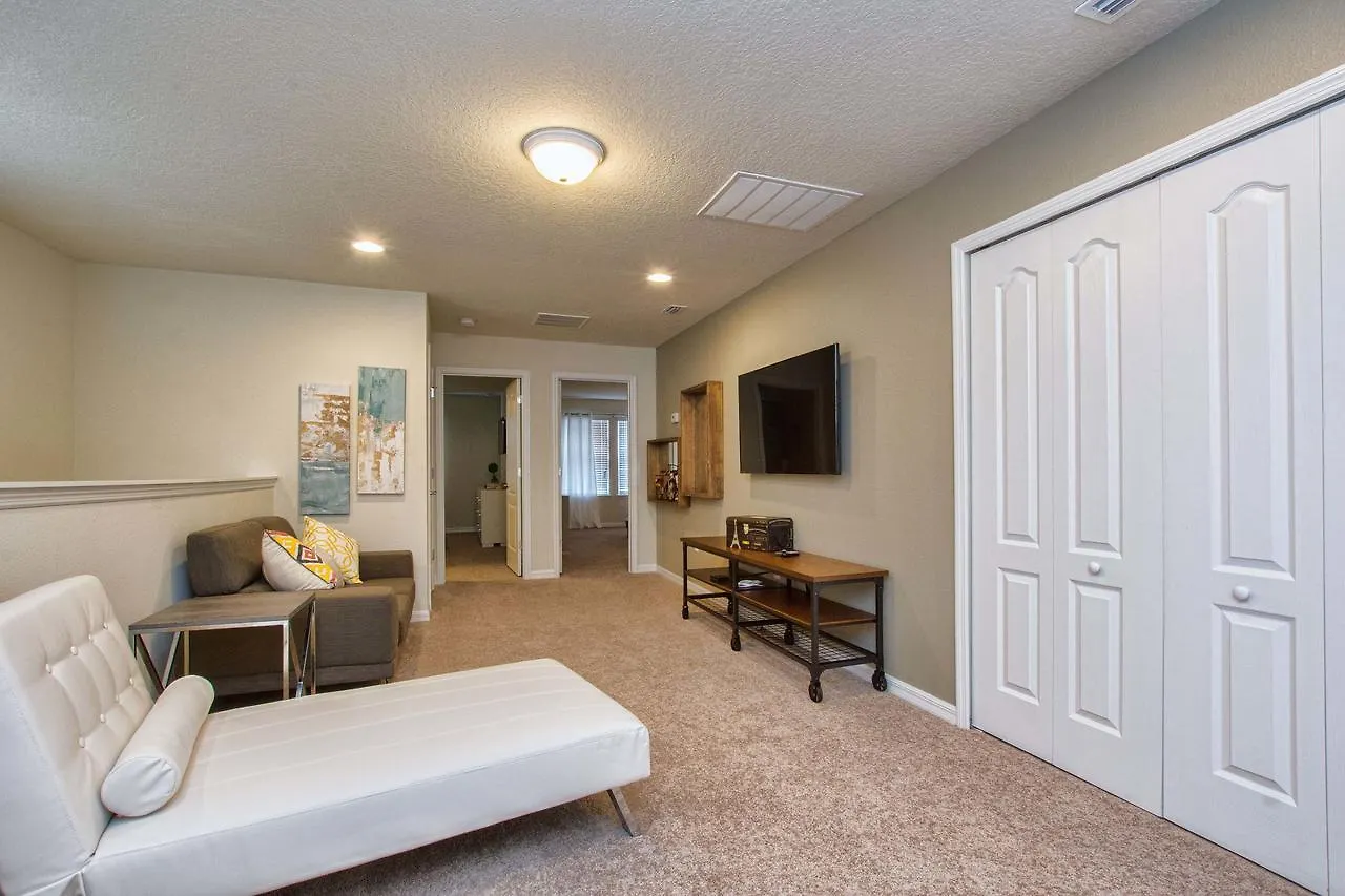 Villa Windsor-5 Bed Townhouse W/splashpool-3808ww