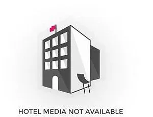 Monumental Movieland Hotel