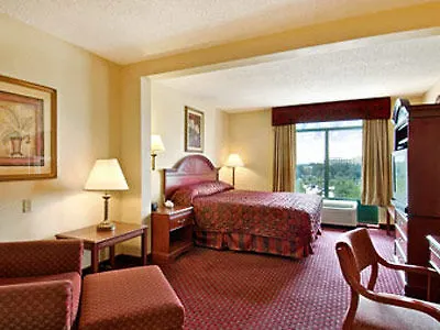 Wingate By Wyndham - International Airport- Free Hot Breakfast Hotell 3*