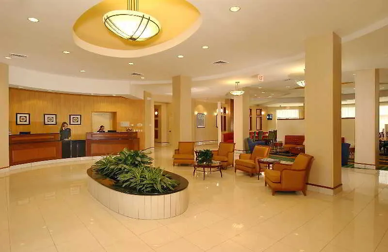 Springhill Airport Hotel 3*