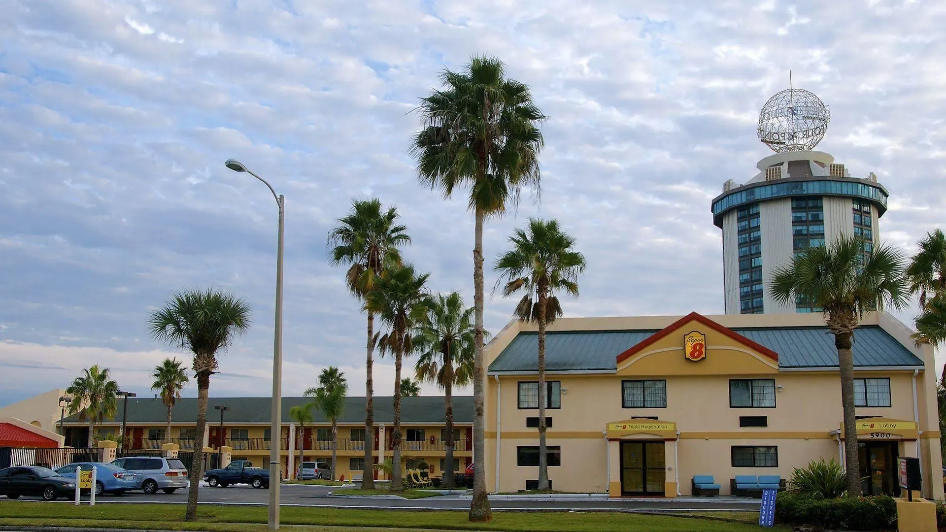 Hotel Super 8 By Wyndham International Drive Orlando
