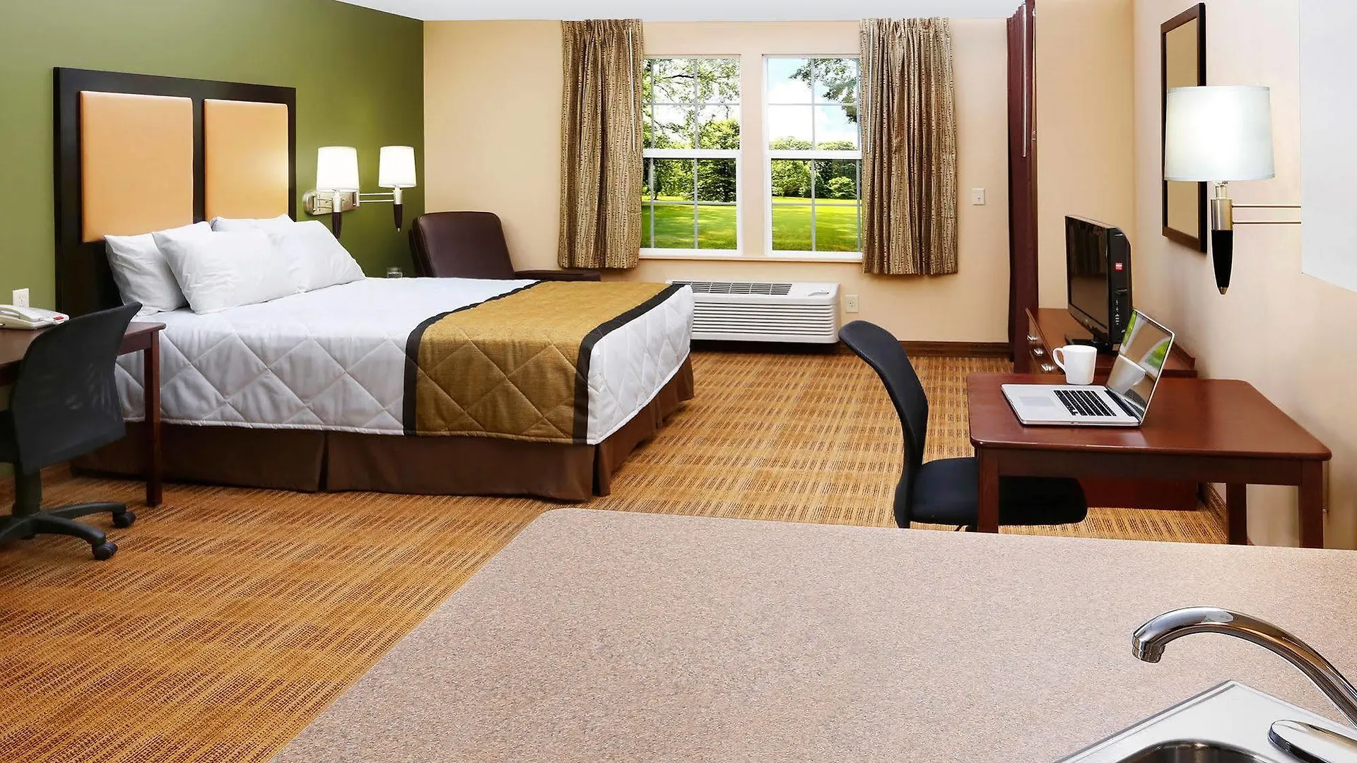 Hotel Extended America - - Theme Parks - Major Blvd Orlando