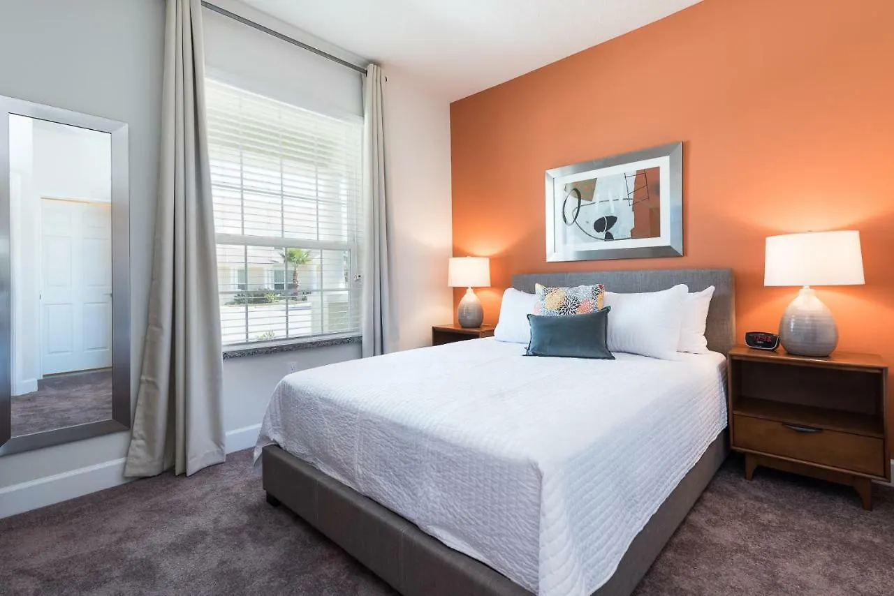 Beautiful 3 Bedroom Suites, 20 Min From Townhouse Villa Orlando