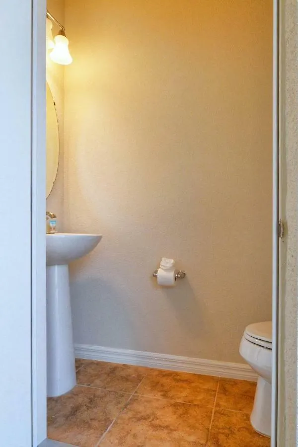 Holiday home Windsor-4 Bed Townhouse W/splashpool-3812ww