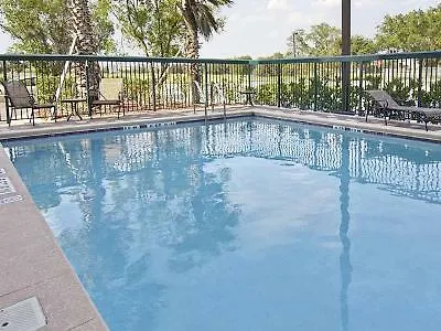 Wingate By Wyndham - International Airport- Free Hot Breakfast