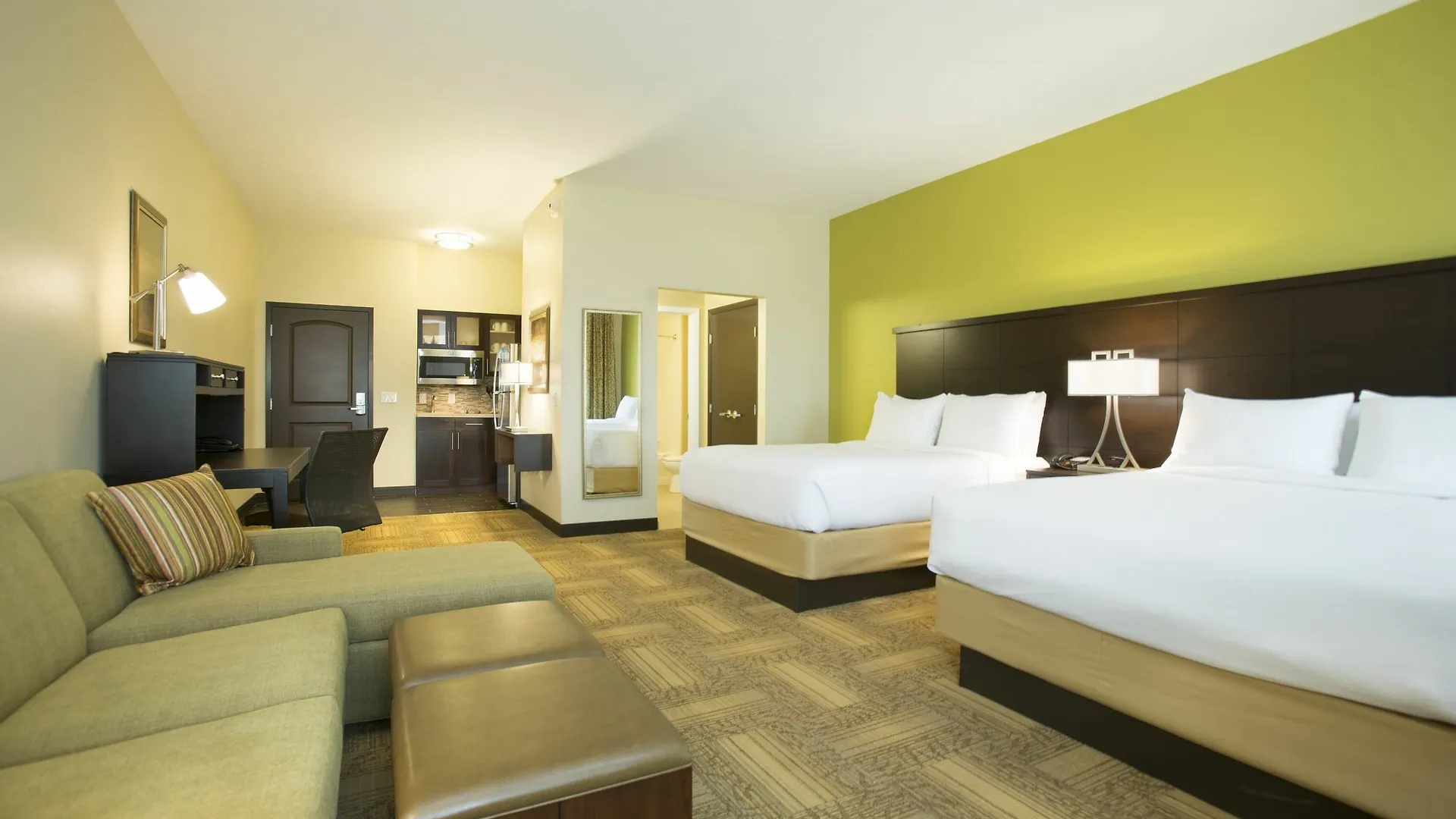 Staybridge Orlando At Seaworld By Ihg - Free Parking & Shuttle To Seaworld Parks Williamsburg