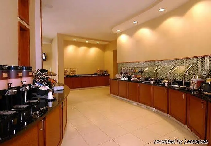 Hotel Springhill Airport 3*