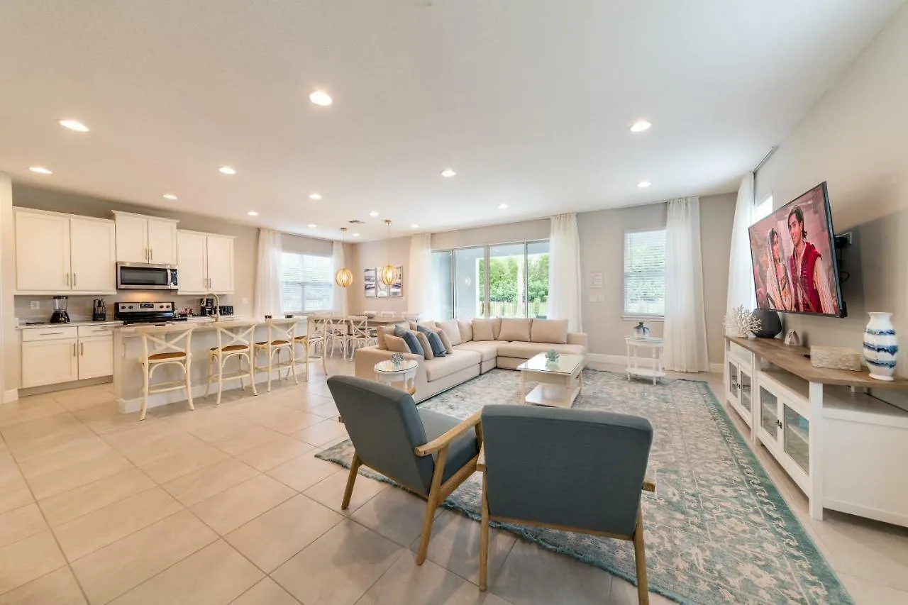 Charming By Rentyl Near With Private Pool, Ping Pong Table & Amenities - 7449m Holiday home *