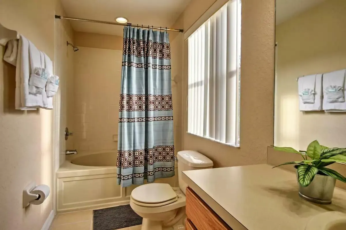 Regal Oaks 3 Beds 3 Baths Kissimmee Disney Holiday home