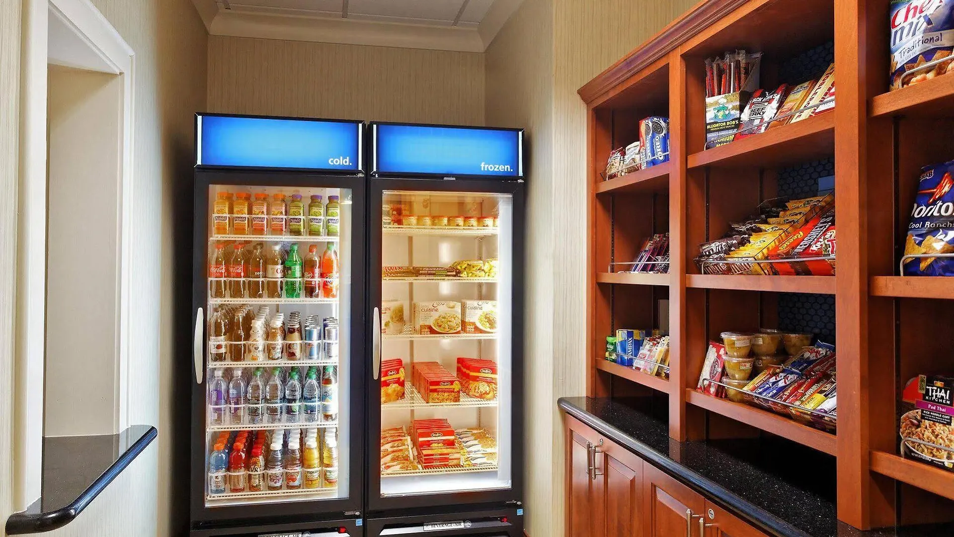 酒店 汉普顿酒店 - 奥兰多机场村庄通道 3*